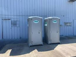 Best Portable Toilets for Parks and Recreation Areas  in Lewistown, IL